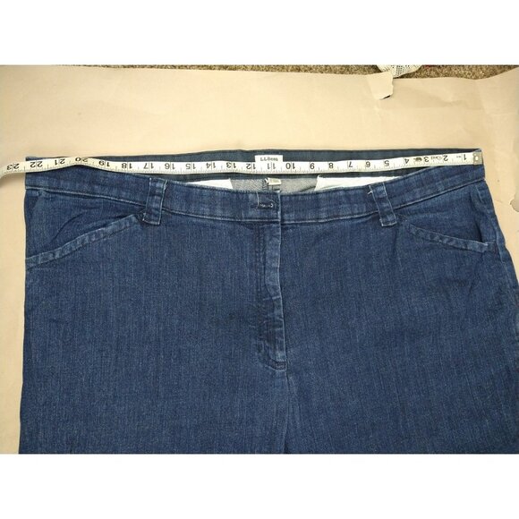 LL Bean Classic Straight Fit Jeans Womens 24W Stretch Waist - Picture 2 of 10